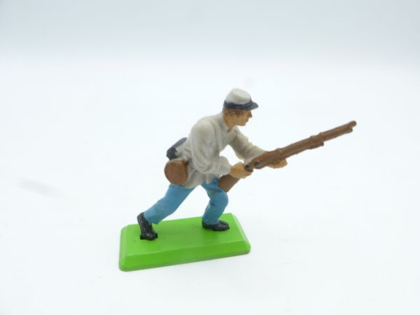 Britains Deetail Confederate Army soldier advancing with rifle (fixed arm)