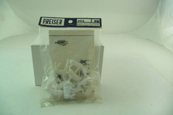 Preiser H0 Horses + cows, No. 302 - orig. packaging, unopened