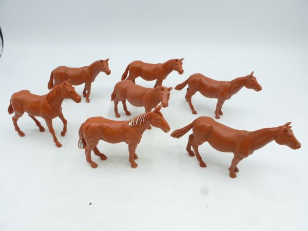Timpo Toys 7 pasture horses, medium brown - great condition