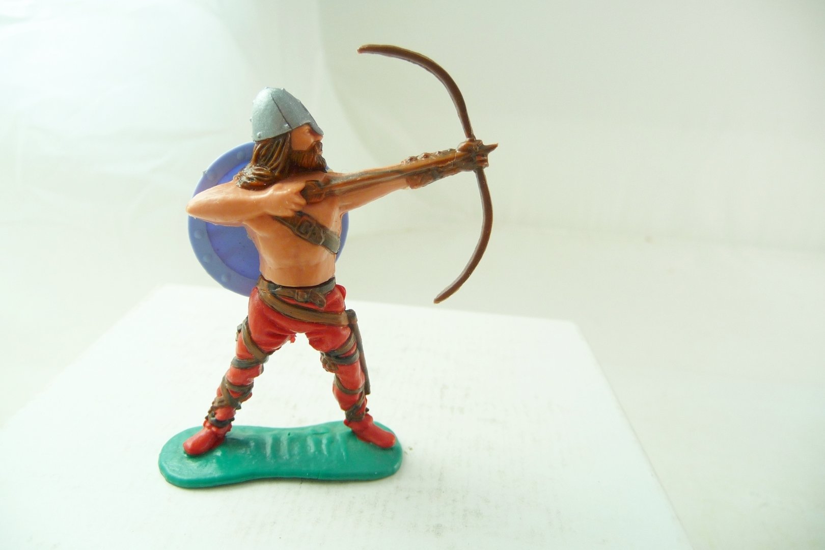 Timpo Toys   Wikinger  Bogenschütze Schild blau 