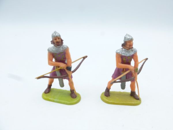 Elastolin 4 cm 2 normannische Bogenschützen, Pfeil anlegend, Nr. 8643