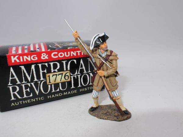 King & Country American Militiaman Loading, AR055 - orig. packaging