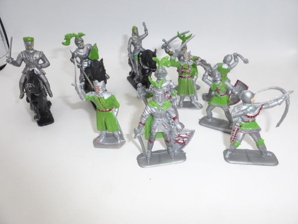 Mixed lot of knights (3 riders / 8 foot figures, 54 mm) - see photo
