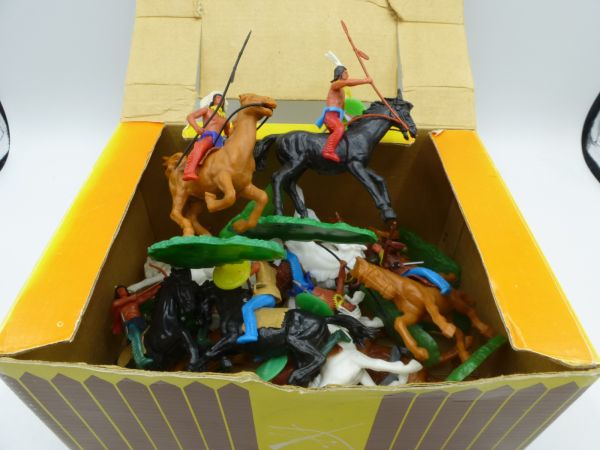 Elastolin 5,4 cm Bulk box with 12 Indians riding