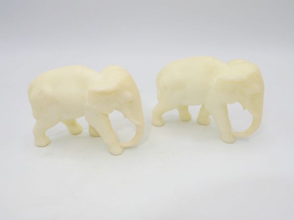 Linde 2 elephants, cream white - beautiful set