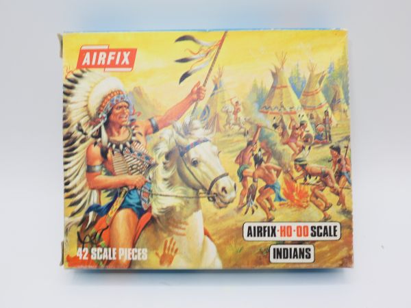 Airfix 1:72 Indians, No. S8 - orig. packaging (Blue Box), loose but complete