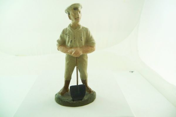 Elastolin composition Camp life: journeyman baker with shovel, size 10 cm