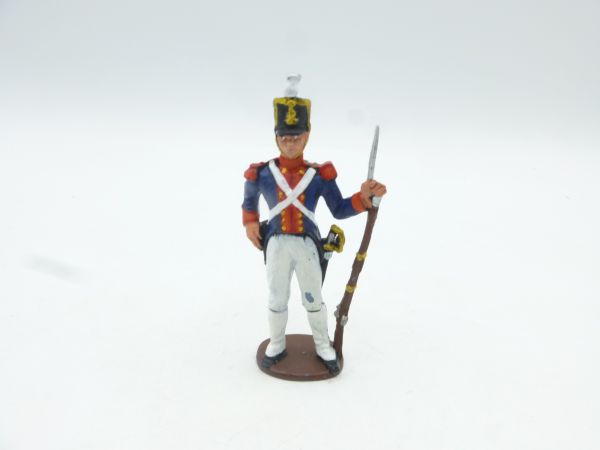 Napoleonischer Soldat, Bajonett seitlich abgestellt