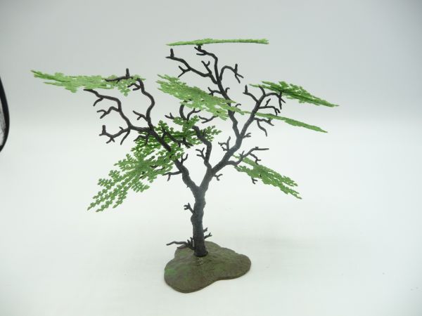 Britains Tree with light coloured leaves, total height ca. 13 cm