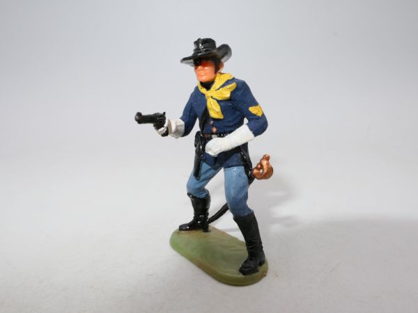 Elastolin 4 cm ACW Northerner / 7th Cavalry officer standing, shooting pistol