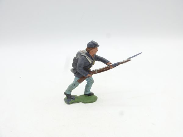 Britains Swoppets Northern States, soldier advancing with bayonet