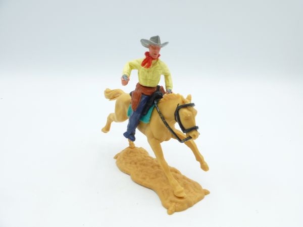 Timpo Toys Cowboy riding, firing 2 pistols - great lower part