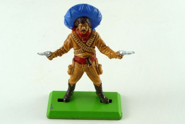 Britains Mexican standing firing with 2 pistols, beige-brown with bright blue hat