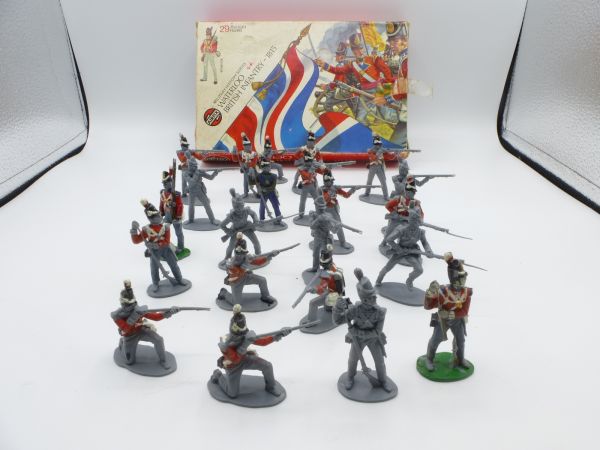 Airfix 1:32 British Infantry 1515 (20 figures, mainly partial-painted)