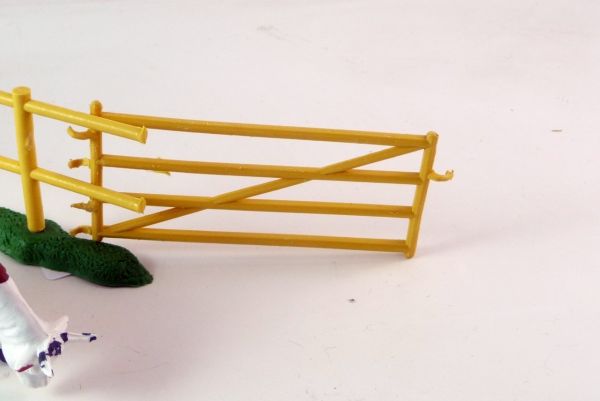Timpo Toys Gate element in yellow (very rare), without fence part