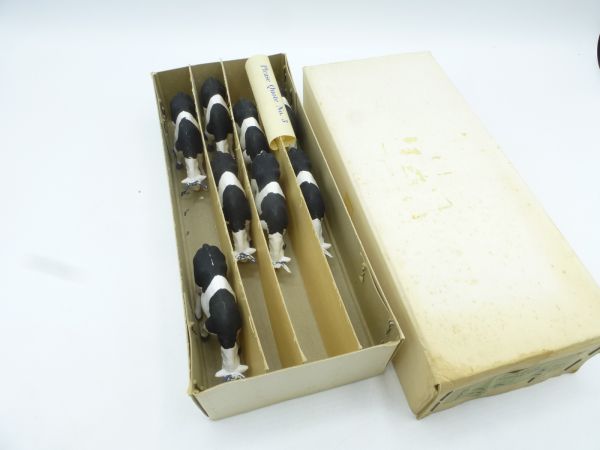 Timpo Toys 8 Kühe grasend, weiß/schwarz, Ref. No. 1061