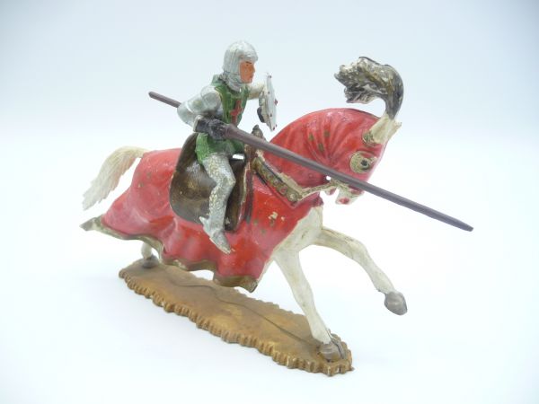 Starlux Tournament knight / lance knight - on a great horse, early figure
