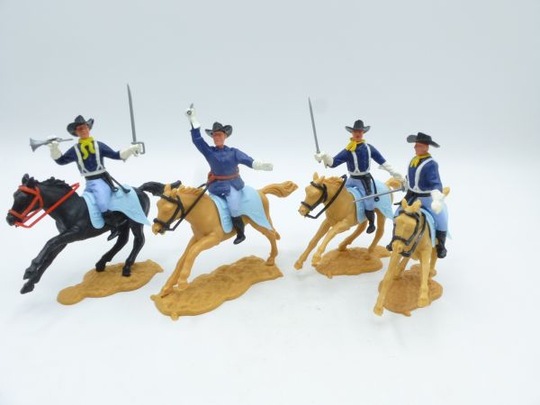 Timpo Toys Set of Northerners 2nd version on horseback (4 figures)