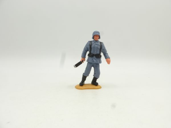 Timpo Toys German soldier with case
