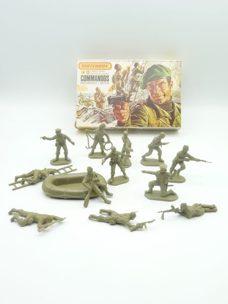 Matchbox 1:32 British Commandos P-6006 (12 figures + ladder + dinghy) - orig. packaging