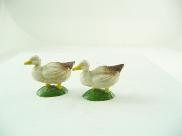 Starlux 2 ducks