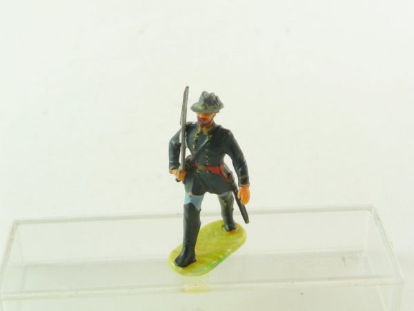 Elastolin 4 cm Nordstaaten, Offizier im Marsch Nr. 9170 - frühe Ausführung