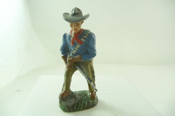 Fröha Cowboy standing, firing rifle from the hip - good condition
