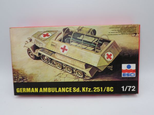 Esci 1:72 German Ambulance Sd Kfz 251/8c, Nr. 8067 - OVP, am Guss