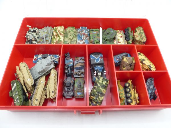Large amount of painted tanks Micro Machines (25 vehicles)