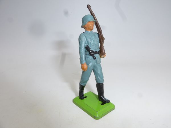 Britains Deetail Soldier marching, rifle shouldered