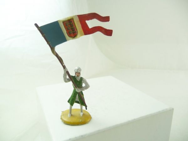 Merten 4 cm Knight with flag, No. 537 - great, rare flag
