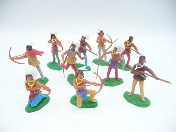 Elastolin 5,4 cm Set of Indians (10 figures) with many weapons + rare neckerchiefs
