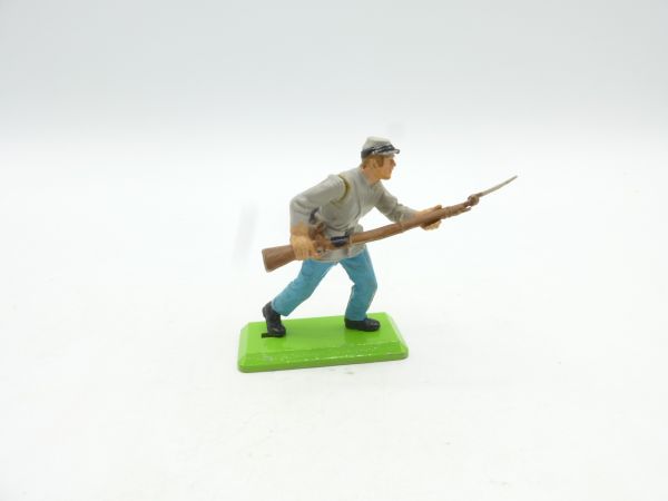 Britains Deetail Southerner advancing with rifle (movable arm)