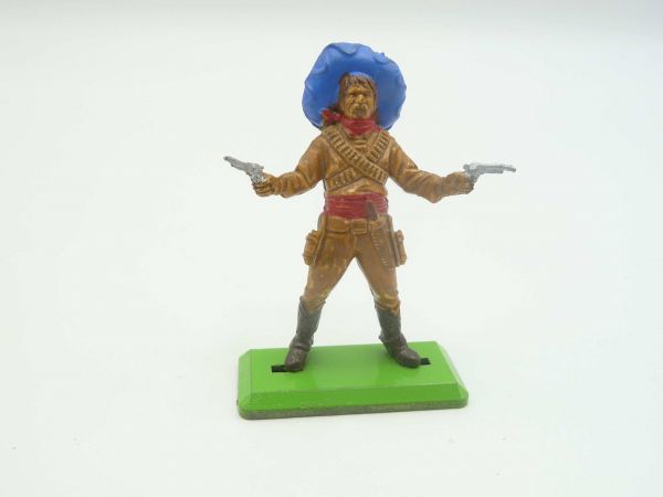 Britains Deetail Mexican standing, firing 2 pistols, blue sombrero