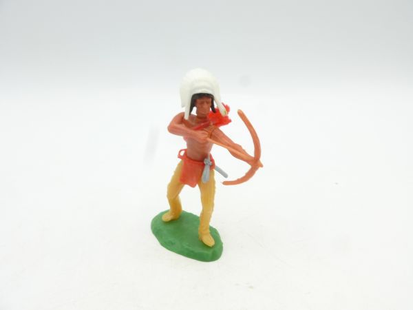 Elastolin 5,4 cm Indian standing with bow + arrow (+ weapon in belt)