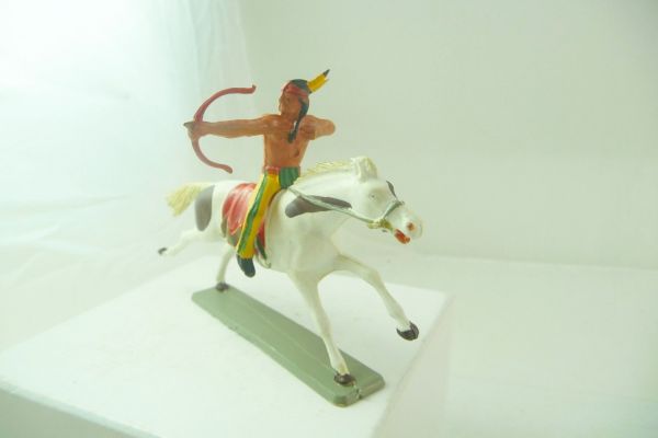 Starlux Indian riding with bow - great horse