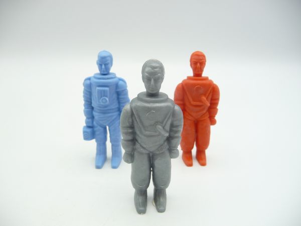 Heinerle 3 astronauts (height 6,5 cm), light blue, silver, red