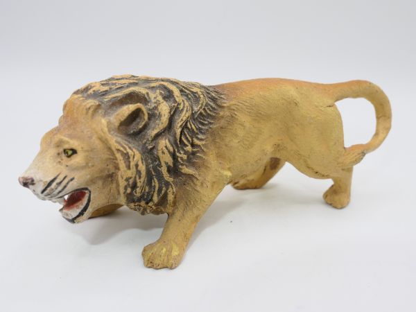 Elastolin (compound) Lion attacking - great figure