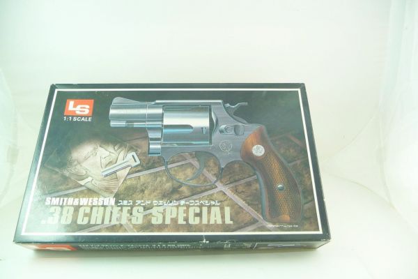 LS Smith & Wesson .38 Chiefs Special 1:1 scale - OVP
