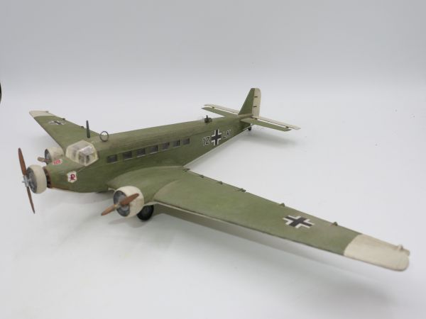 WW II German aeroplane (plastic, 1:72) - scope of delivery see photos