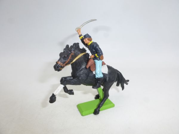 Britains Deetail Union Army Soldier riding, lunging with sabre