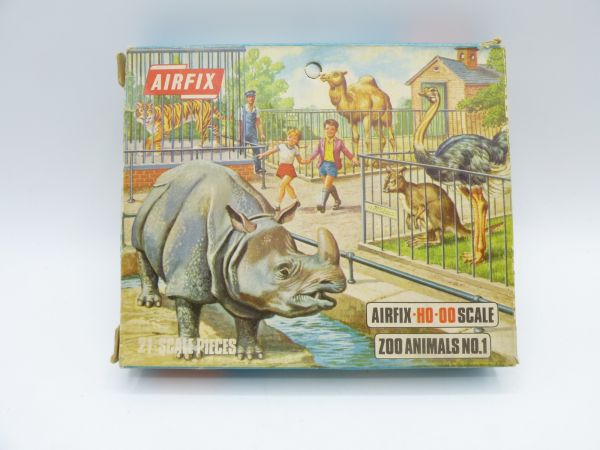 Airfix 1:72 Zoo Animals No. 1 - Blue Box S24-69, parts on cast