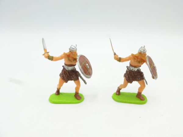Elastolin 4 cm 2 Vikings defending with sword, no. 8506