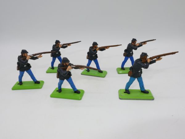 Britains Deetail 6 Northerners, shooting, moving arms