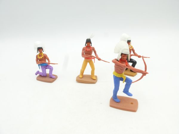 Plasty Gruppe Indianer schießend (4 Figuren)