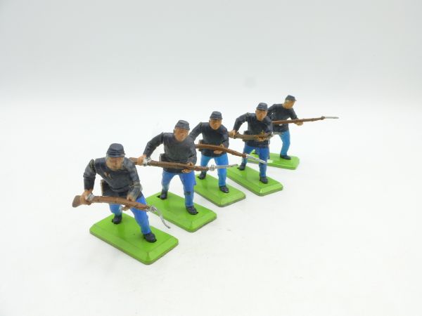 Britains Deetail 5 Union Army Soldiers advancing with rifle (movable arm)