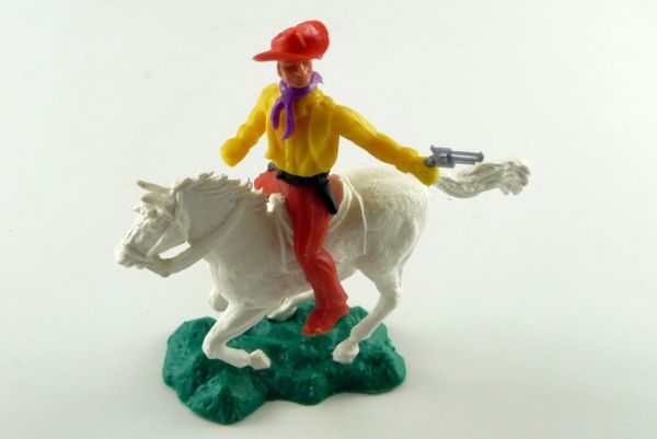 Crescent Cowboy mounted with pistol