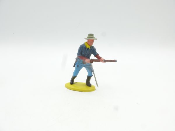 Britains Swoppets Soldier 7th Cavalry advancing with rifle (made in HK)