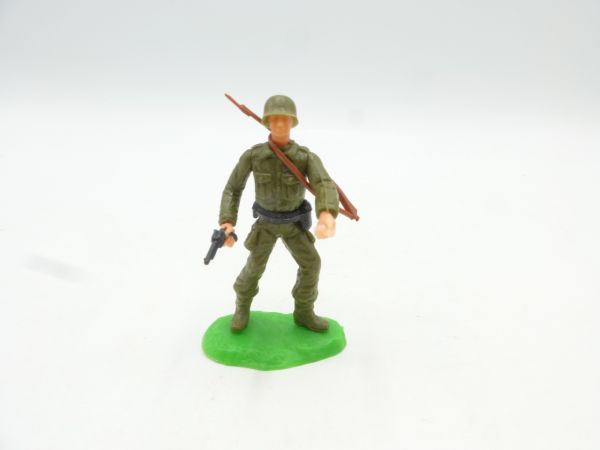 Elastolin 5,4 cm Soldier with pistol + rifle on shoulder