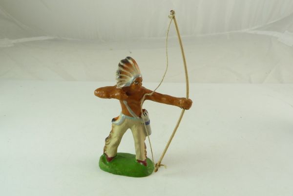 Hopf Indianer stehend mit Bogen